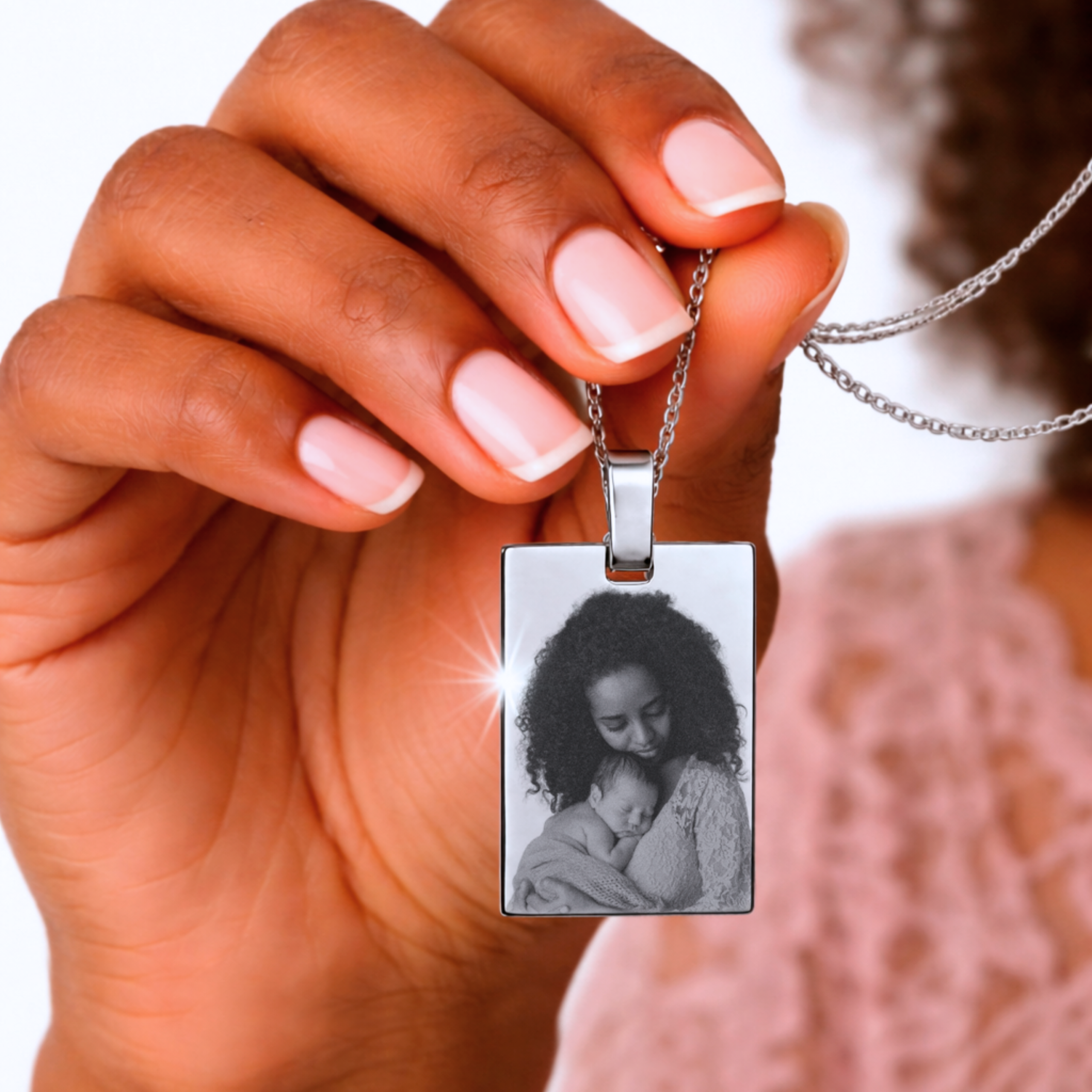 Colar Personalizado Quadrado Prateado Pequeno - Imagem 5